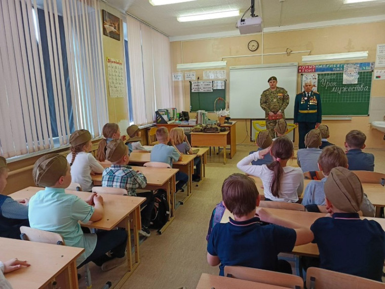 Урок мужества для Орлят.